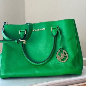 Michael Kors Selma bag in kelly green